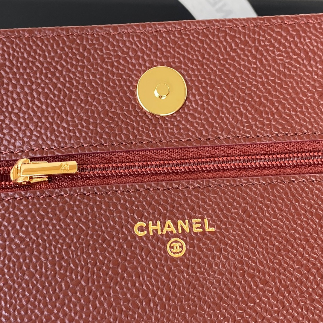 TOP CHANEL WOC Bag Lychee Leather small logo 19 cm - Red & GHW