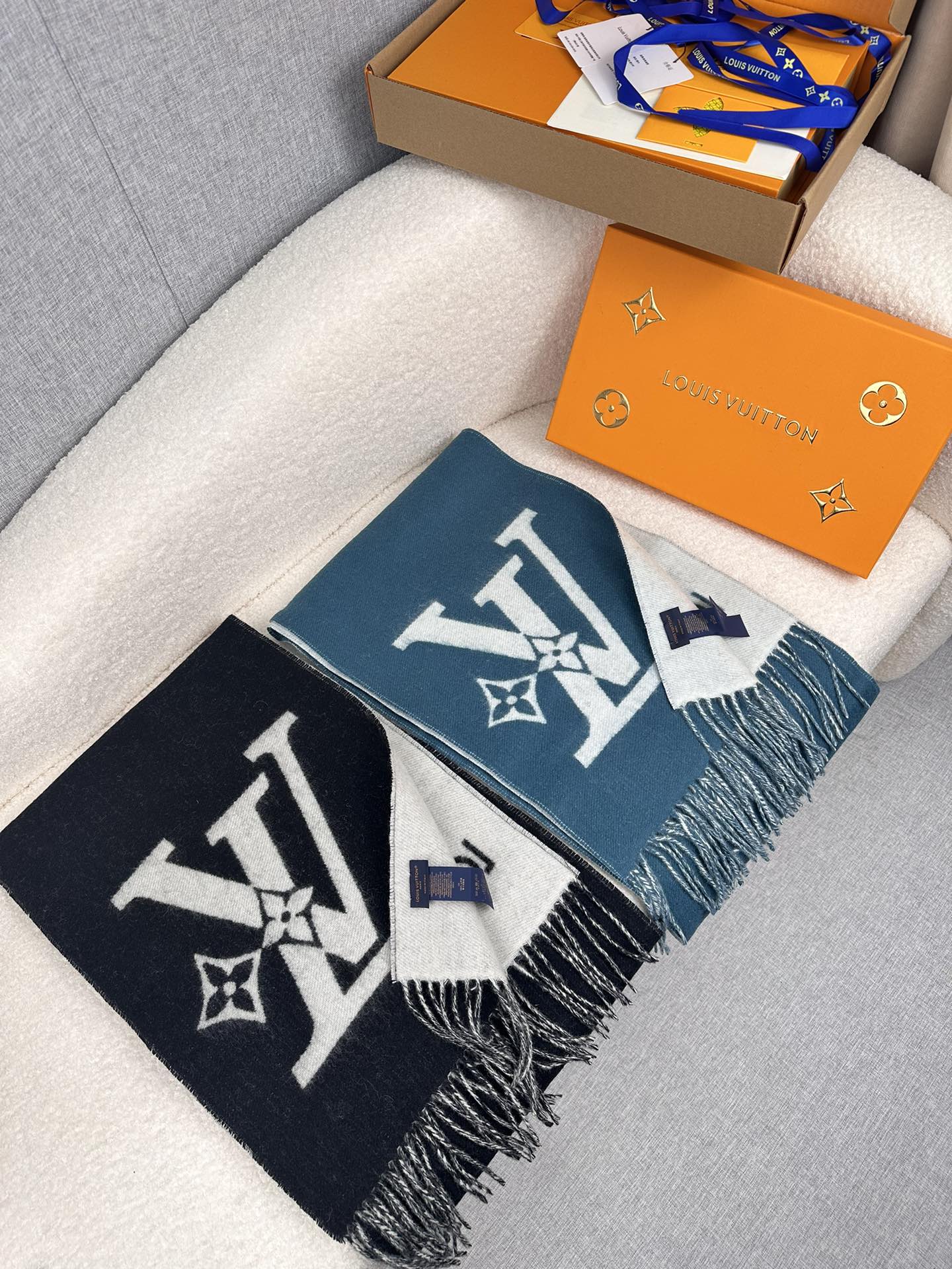 TOP Louis Vuitton LV Wool Scarf 30*180cm - 2 Color