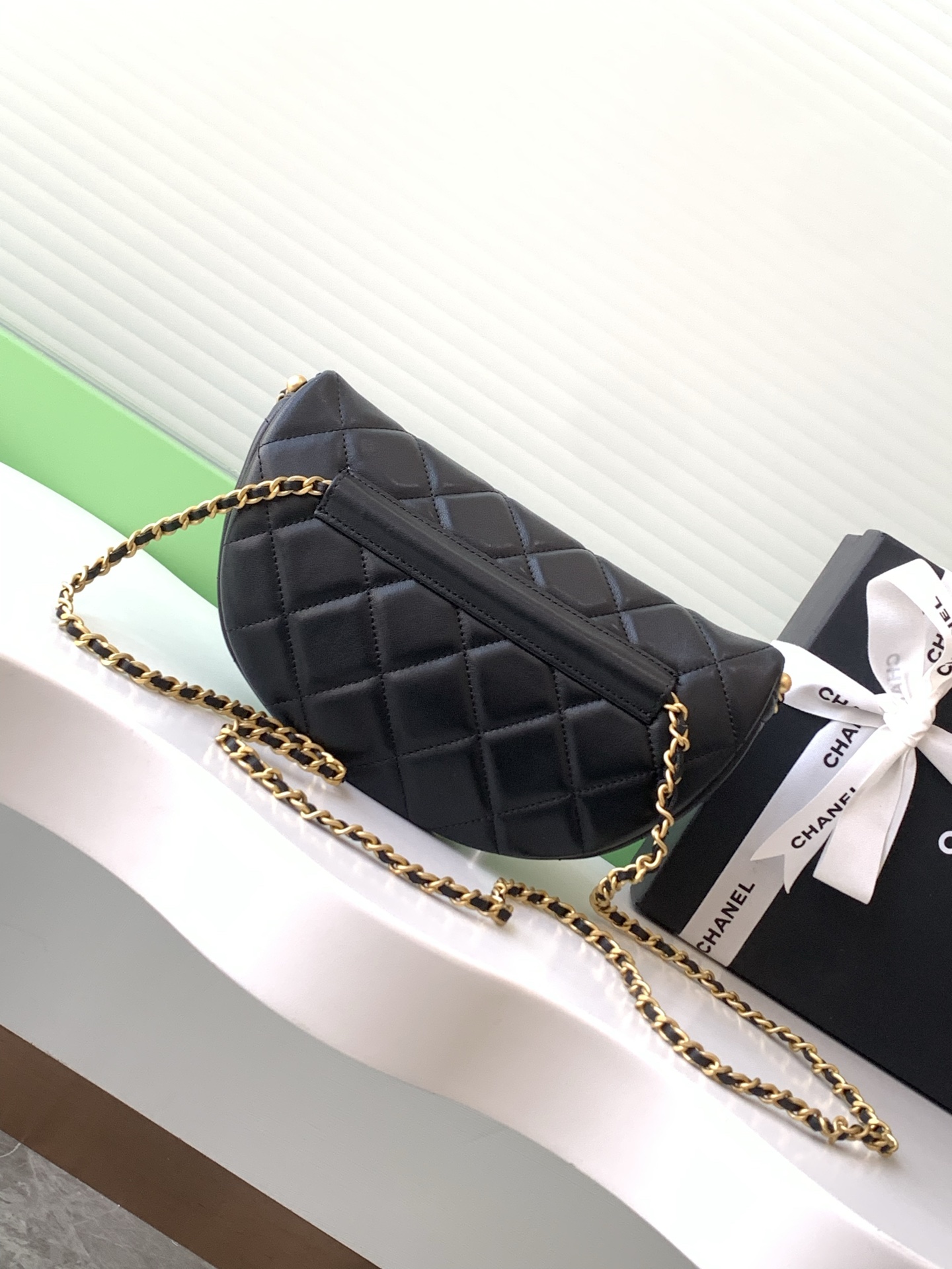 TOP CHANEL Pearl Chain Fanny Pack 24*17*11cm - 2 Colour