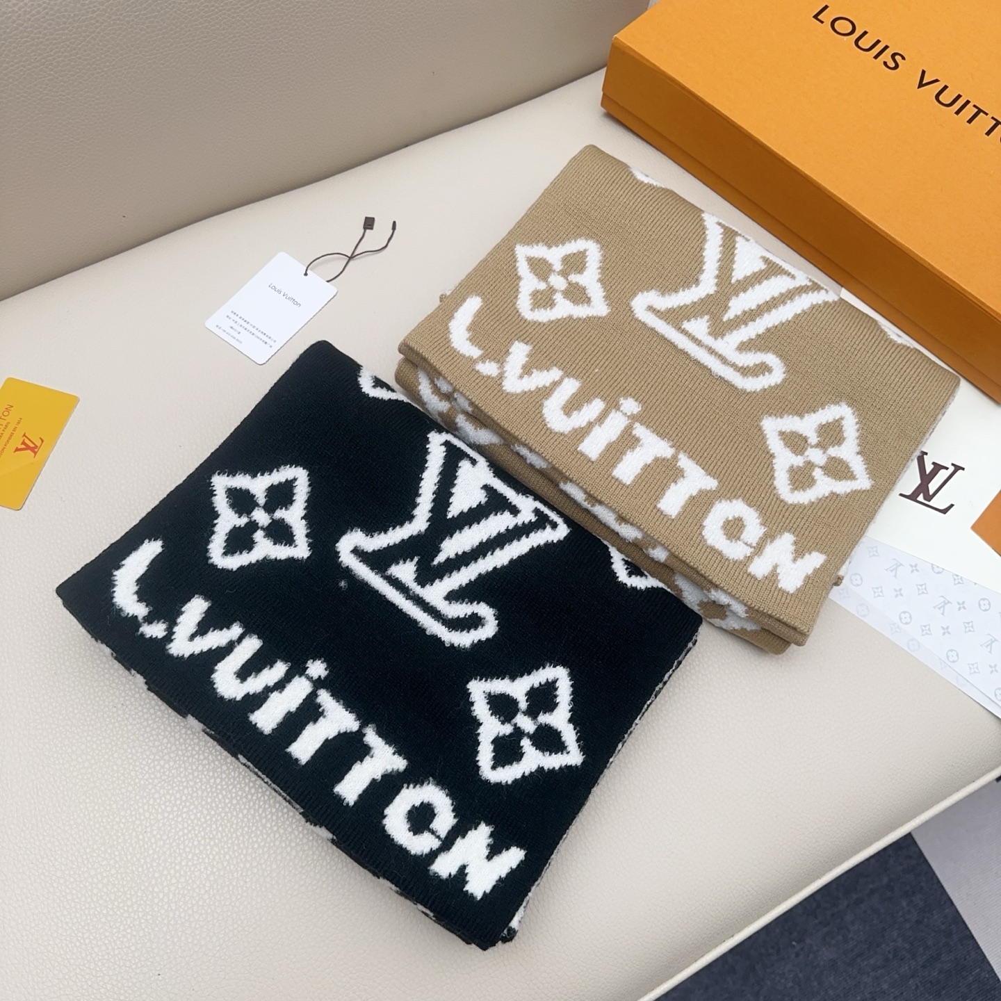 TOP Louis Vuitton LV Wool Scarf 180x25cm - 2 Color