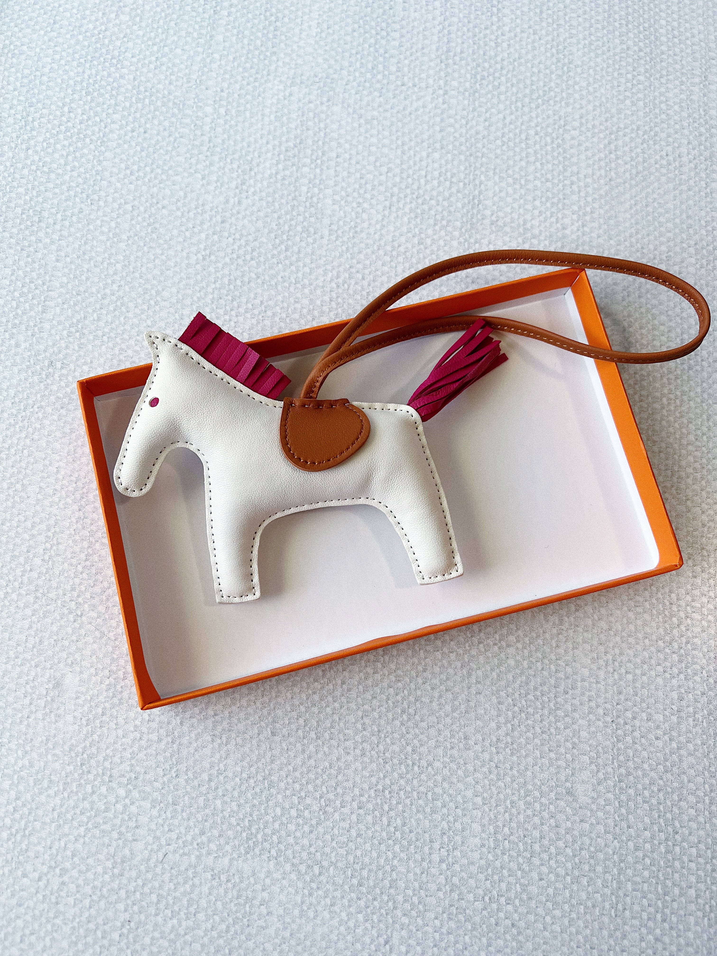 TOP HERMES Horse Charm - 13 Colours