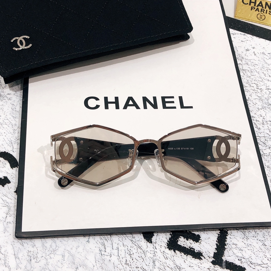 TOP CHANEL Sunglasses - 6 Colors