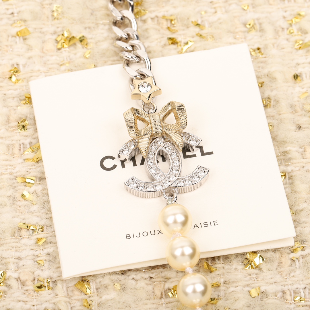 TOP CHANEL Pearl Necklace - Silver