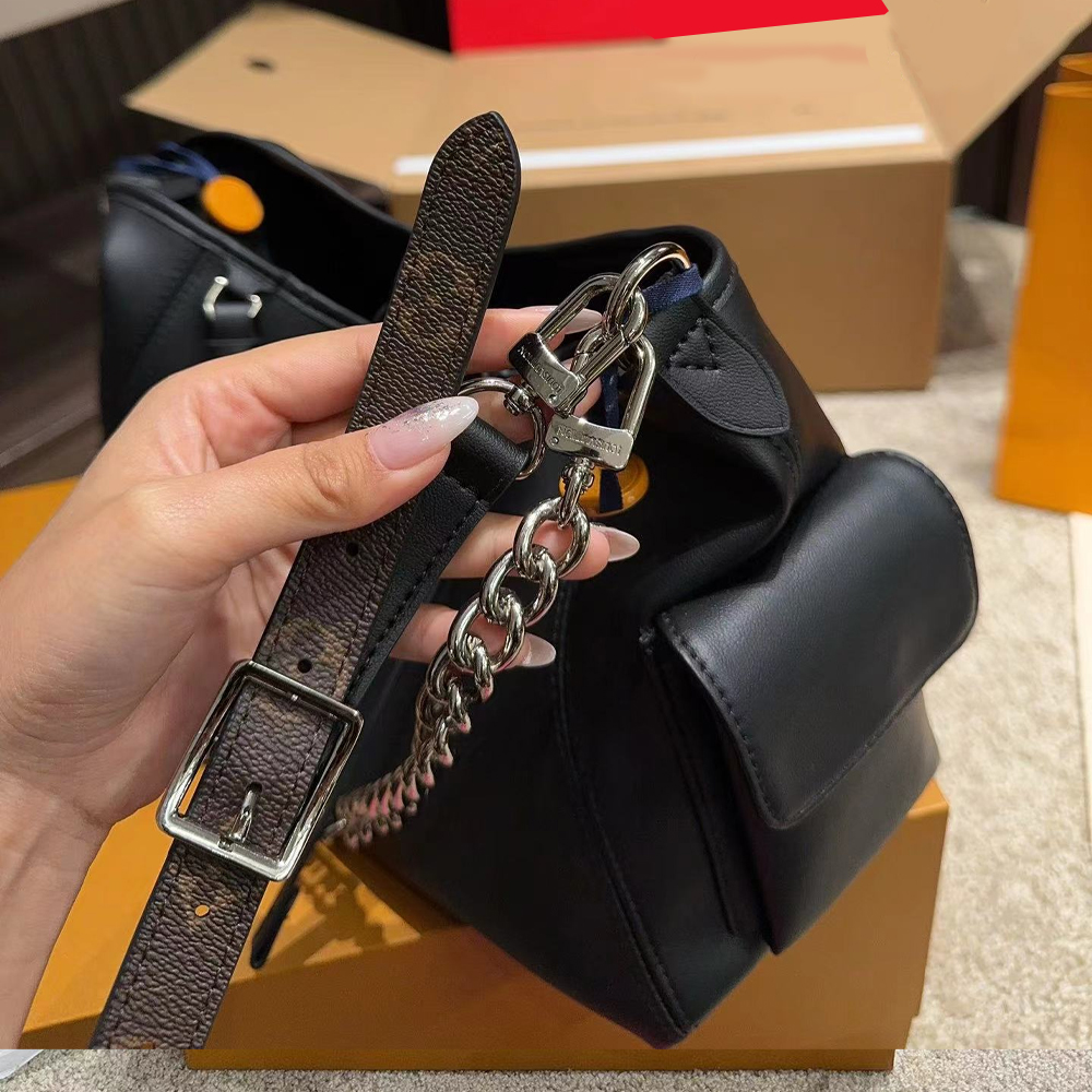 Louis Vuitton LV CarryAll Cargo(Replica)