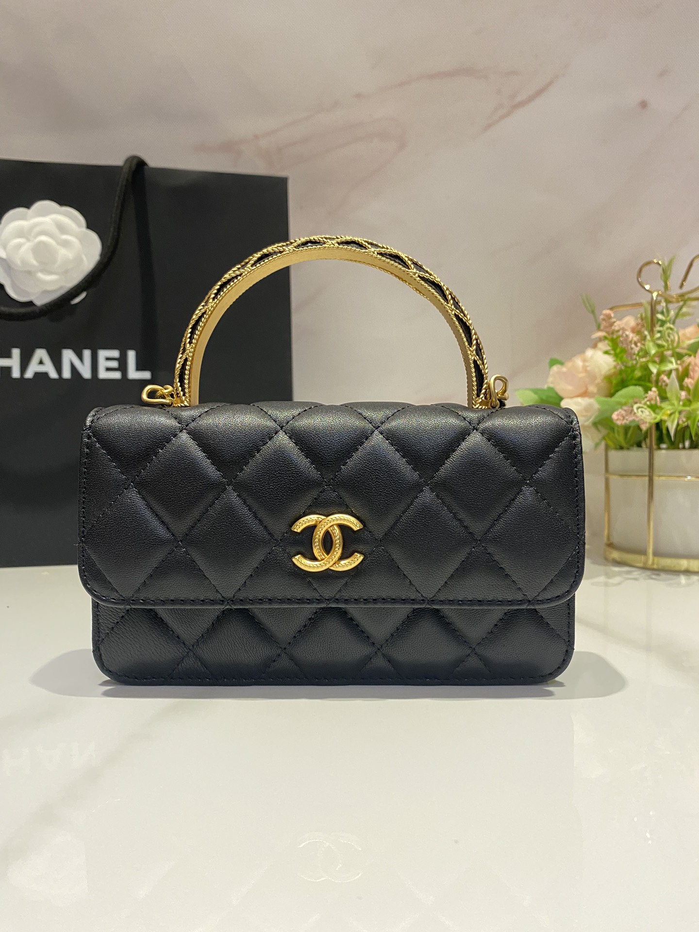TOP CHANEL COCO Handbag 17cm - GHW