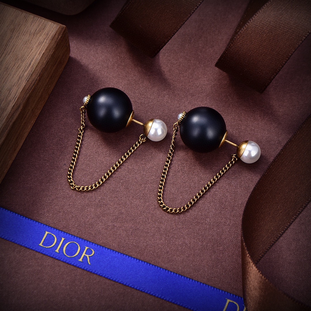 TOPChristian Dior CD Earrings-Black