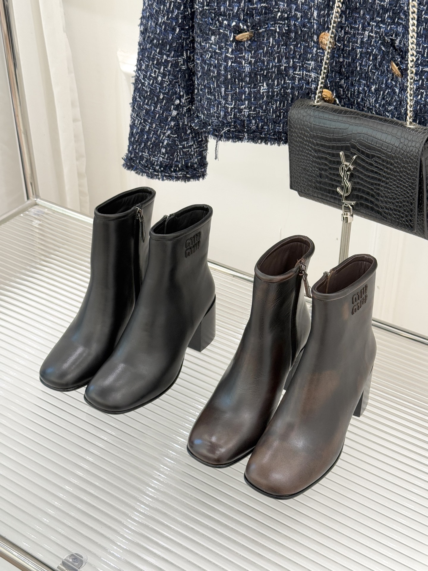 TOP Miu Miu Short Boots - 2 Color
