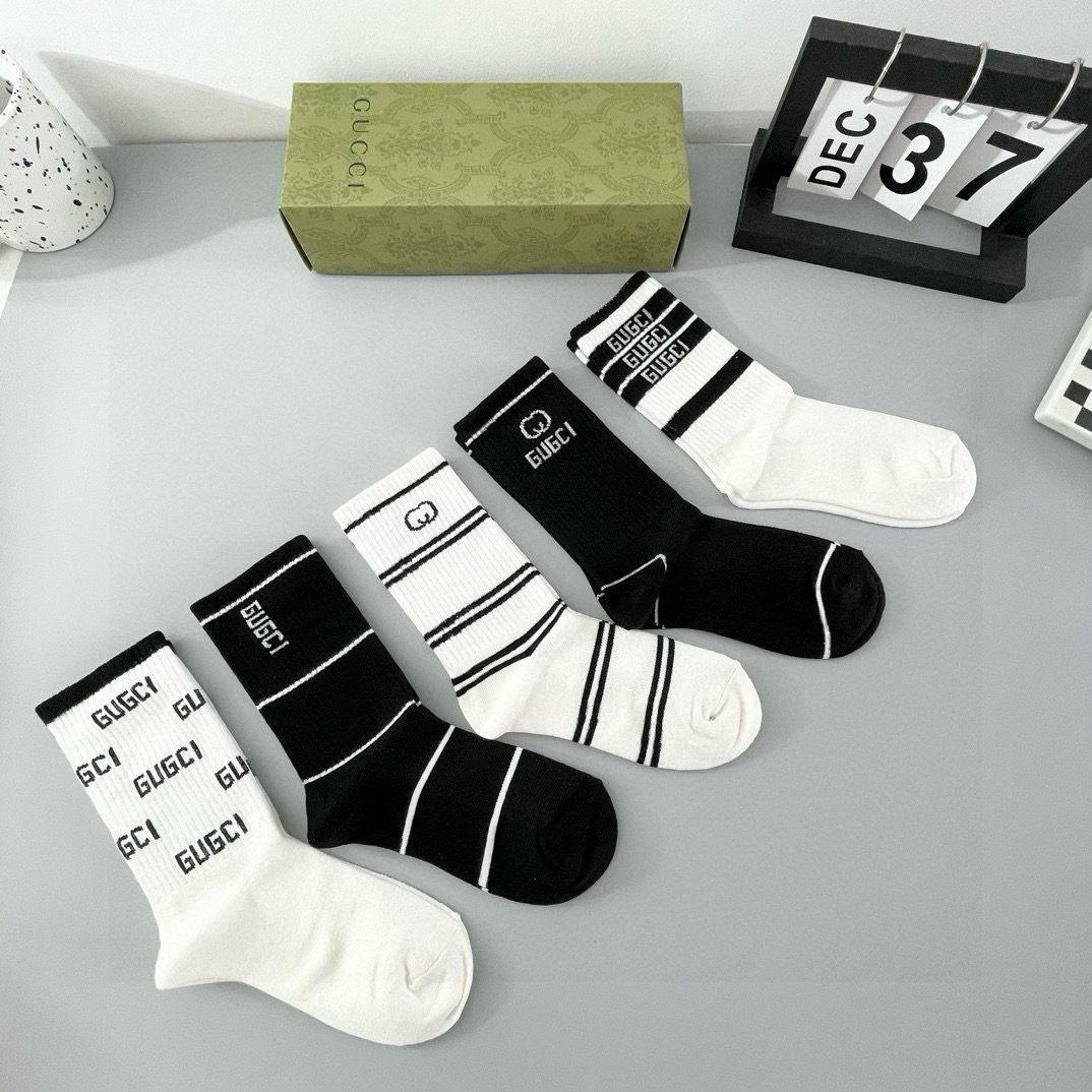 TOP GUCCI Socks - 5 Pieces as a Set