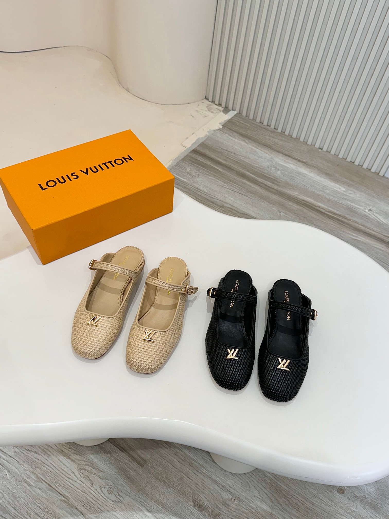 TOP Louis Vuitton LV Weaving Slippers - 2 Colour