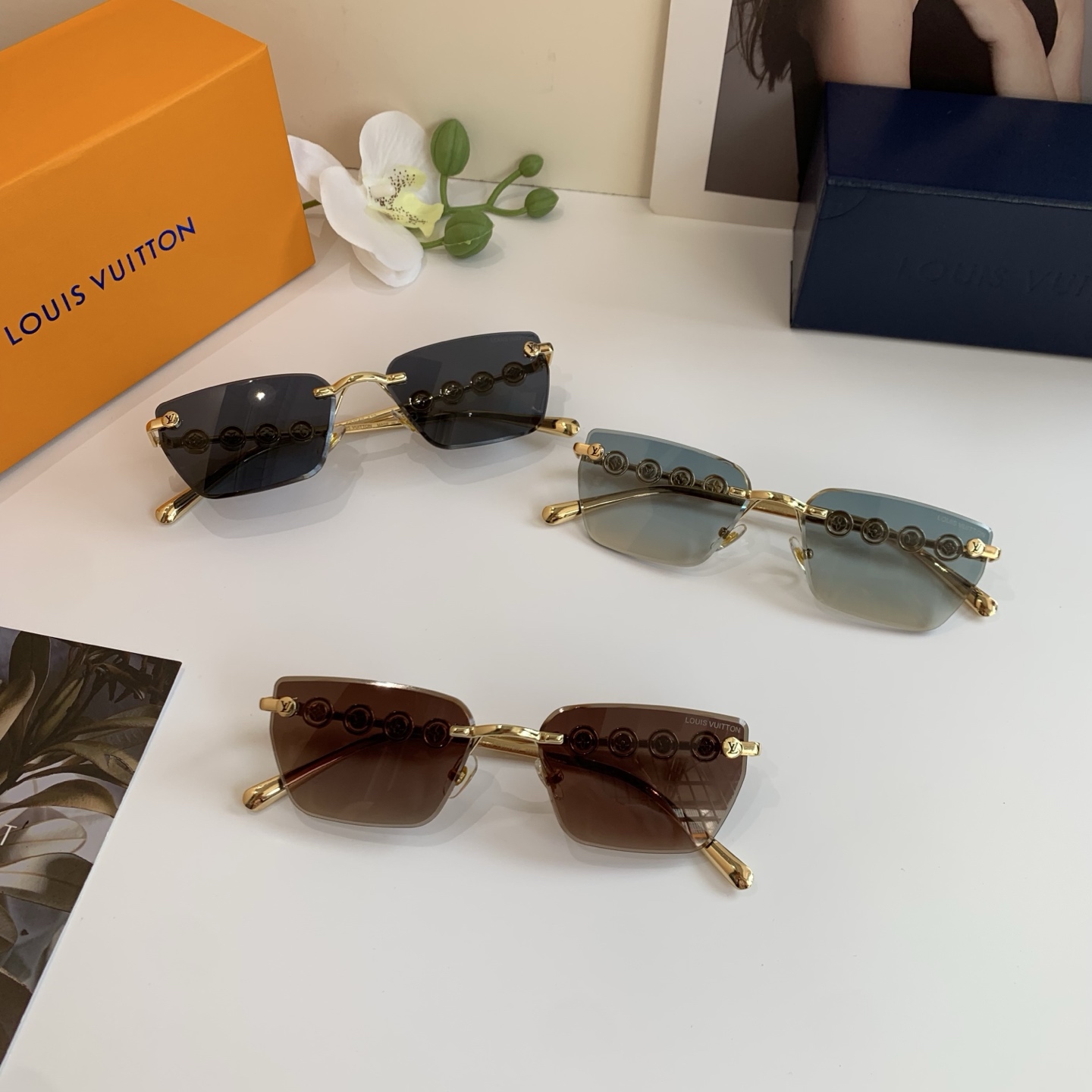 TOP Louis Vuitton LV Sunglasses - 3 Color