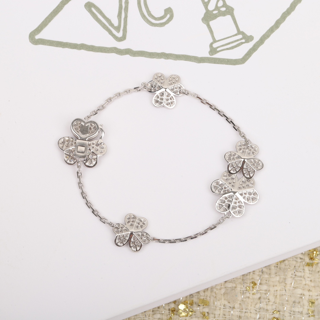TOP Van Cleef & Arpels VCA 5 Flowers Bracelet - Sliver
