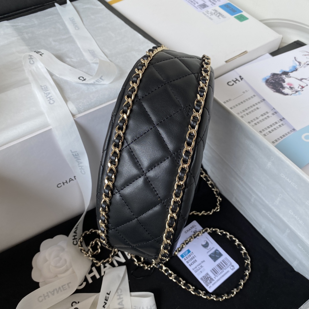 TOP CHANEL Moon Bag 15X20X6cm - GHW - Black