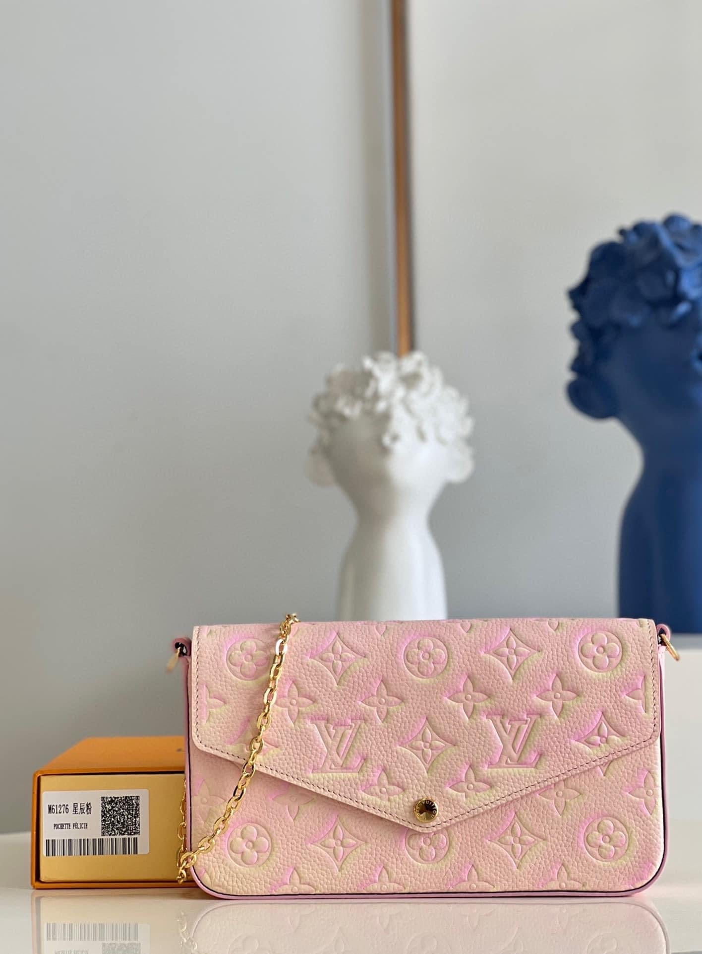 TOP Louis Vuitton LV Felicie Empreinte Stardust 21X12X3cm - Pink