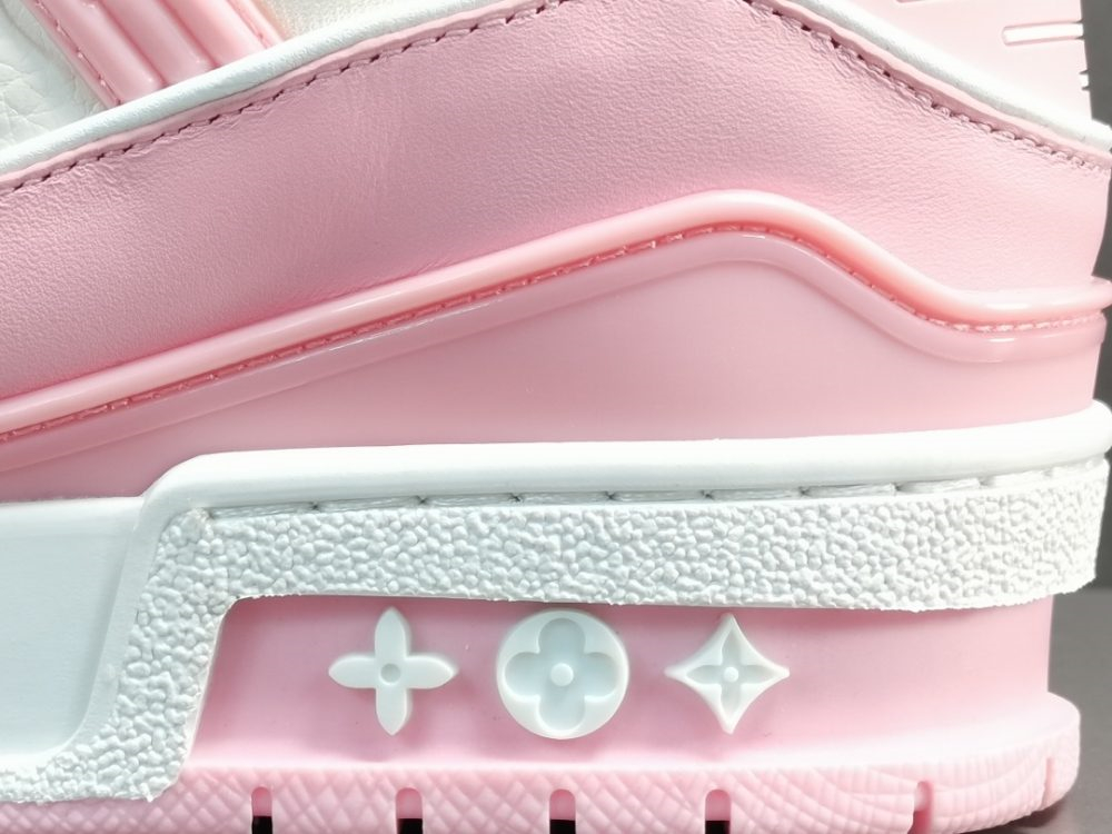 Louis Vuitton Trainer Pink