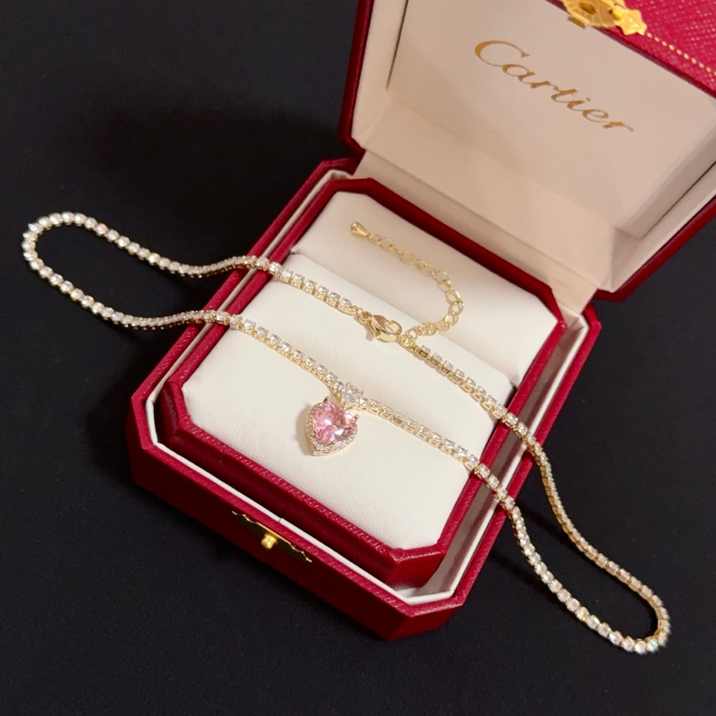 TOP Cartier Necklace Studded with Diamonds - Gold