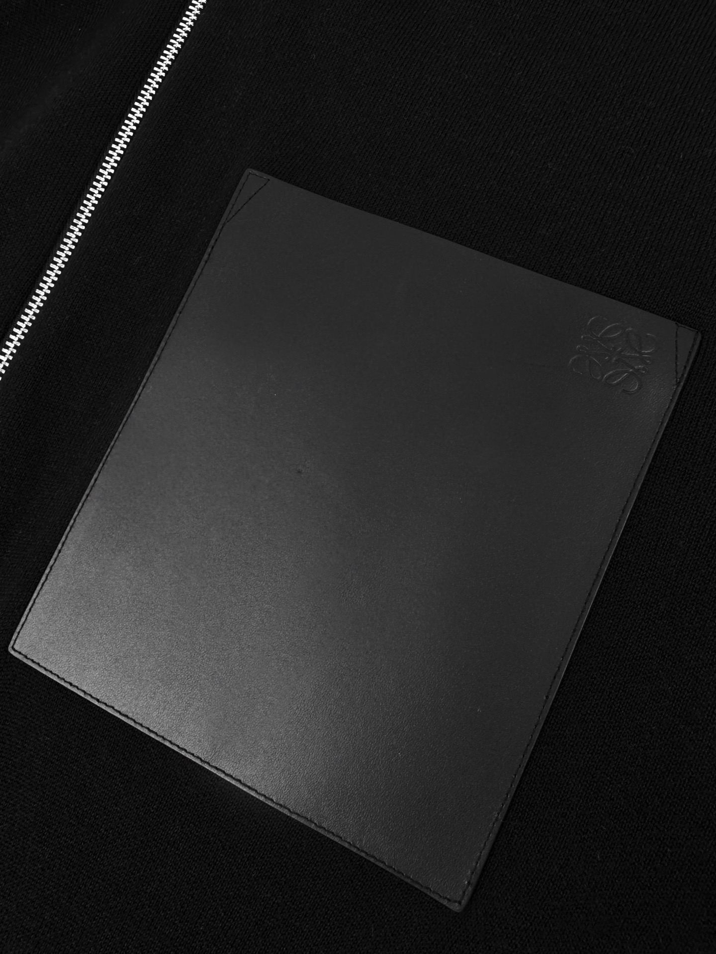 Loewe 皮革拉链毛衣外套
