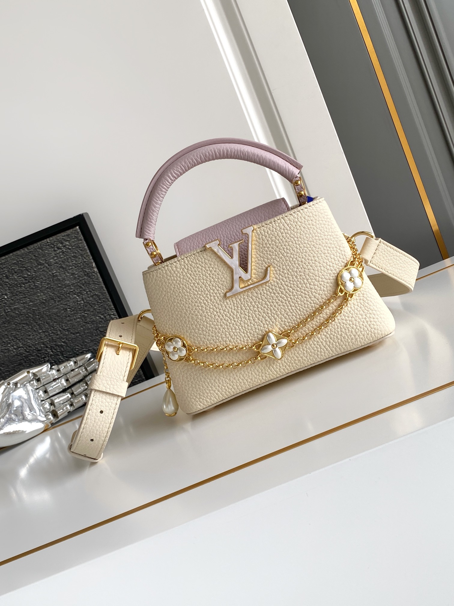 TOP Louis Vuitton LV Capucines Bag 21cm/27cm - 3 Color