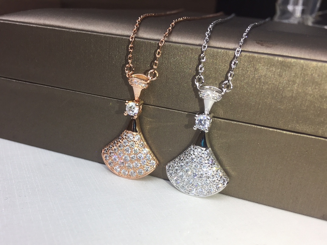 TOP BVLGARI Diva Necklace - 2 Colors