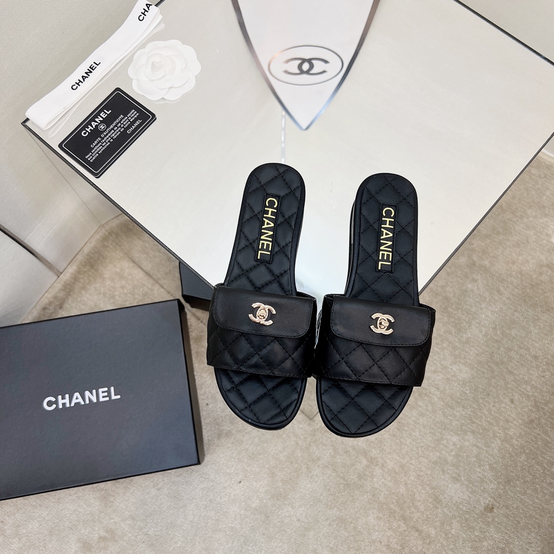 TOP CHANEL Sheepskin Lozenge Slippers - 4 Color