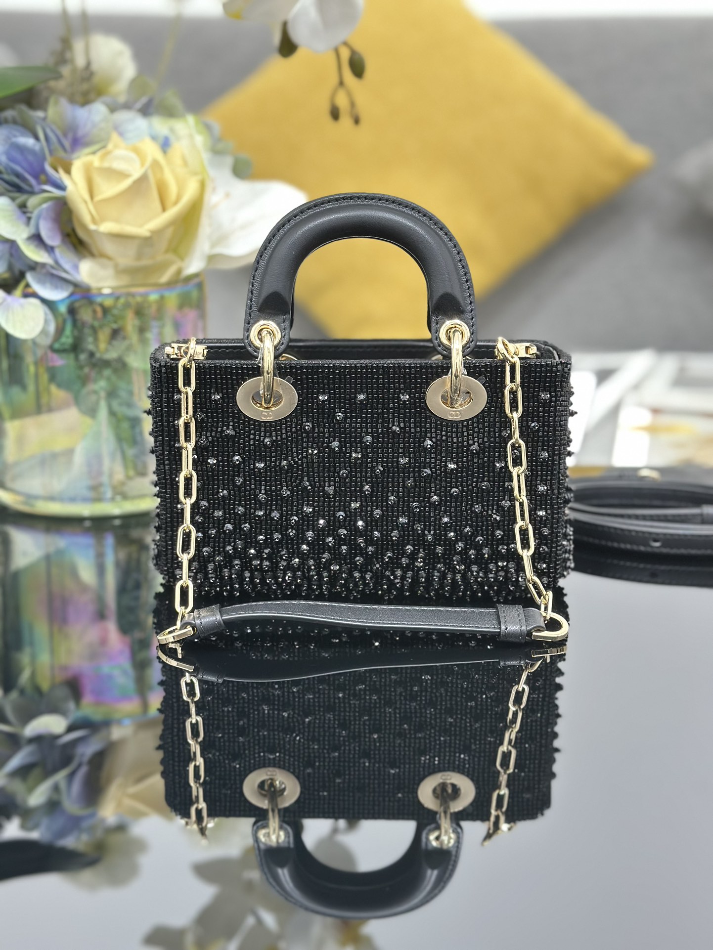 TOP Christian Dior Super Mini Embroidery Beads Lady D-Joy Bag 16x9x5cm - 2 Colors