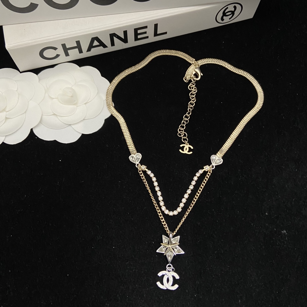 TOP CHANEL CC Necklace - Gold