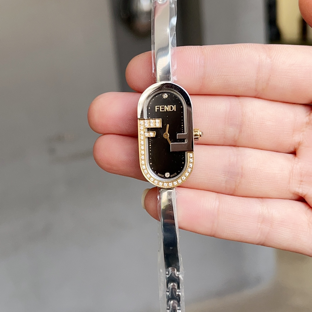 TOP FENDI O'Lock Watch 17x32mm - Sliver