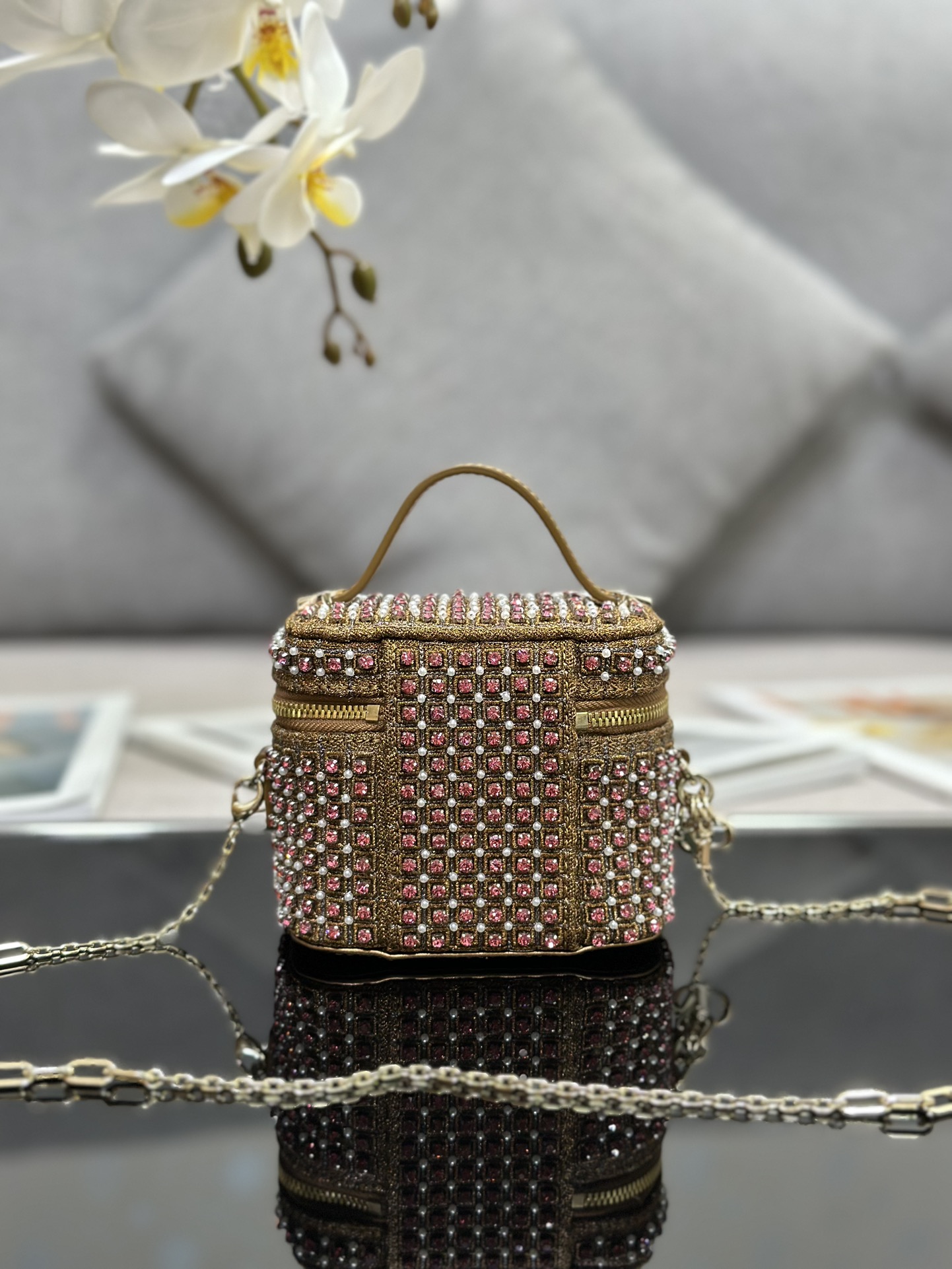 TOP Christian Dior Mini Makeup Bag Embroidered With Red Diamonds 11*10*7 - Gold&Red