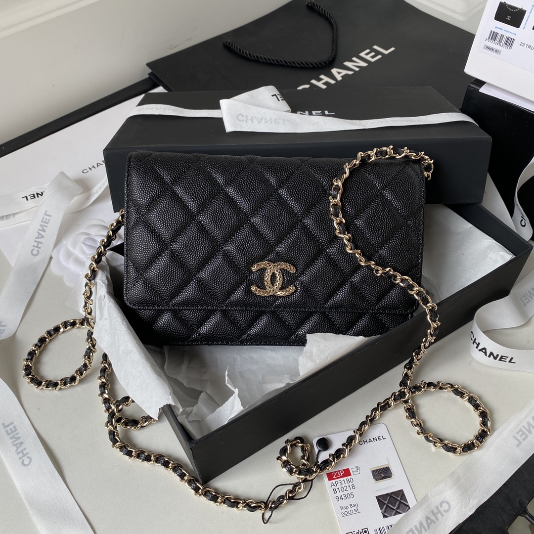 TOP CHANEL WOC Bag Lychee Leather 19 cm - Black