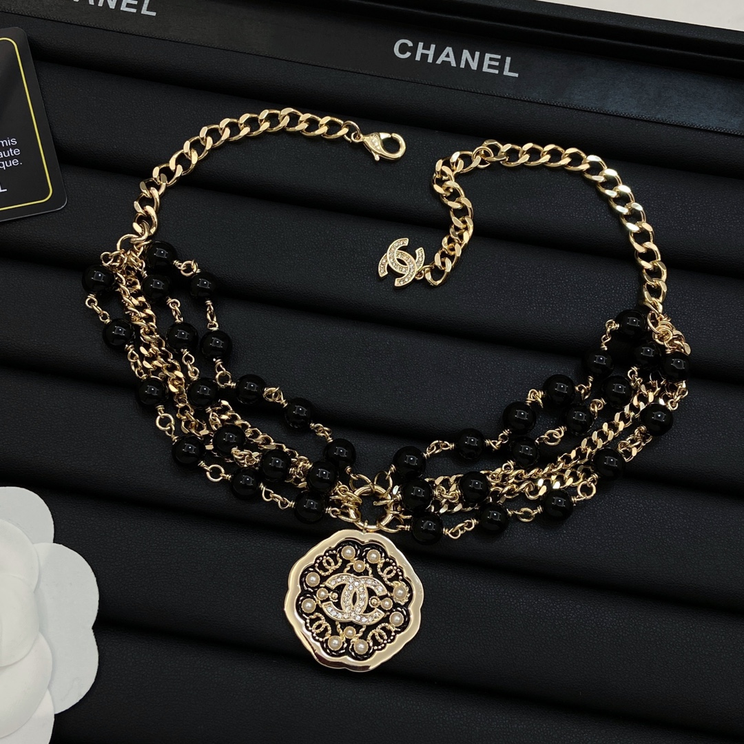 TOP CHANEL Bracelet - Black&Gold
