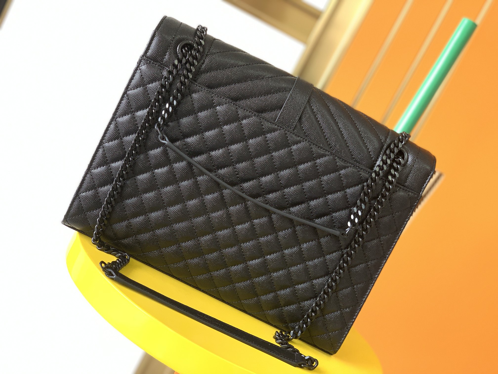 TOP Yves Saint Laurent YSL Envelope Bag 31cm - Black