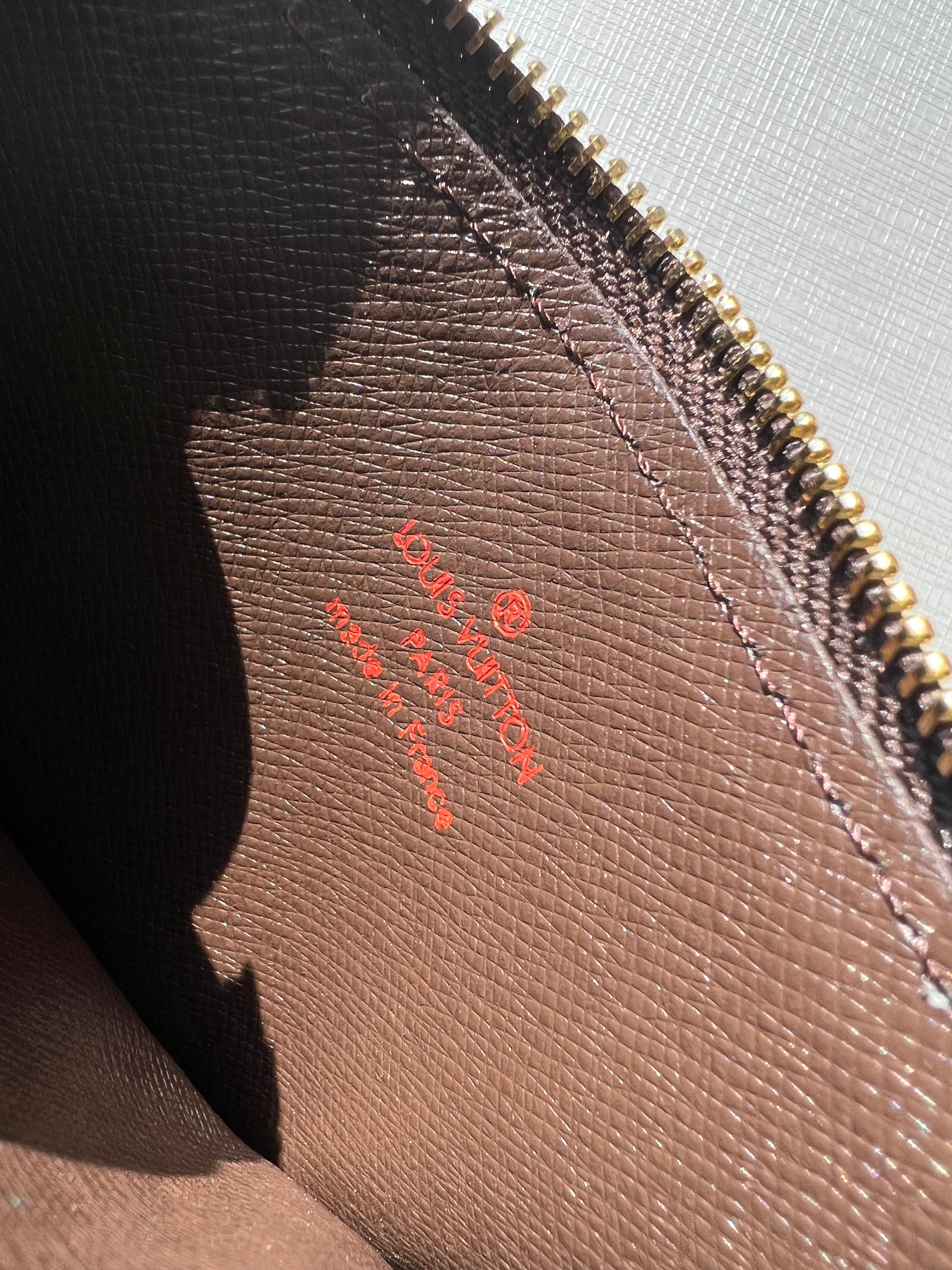 TOP Louis Vuitton LV Damier Ebene Card Case Wallet - Brown