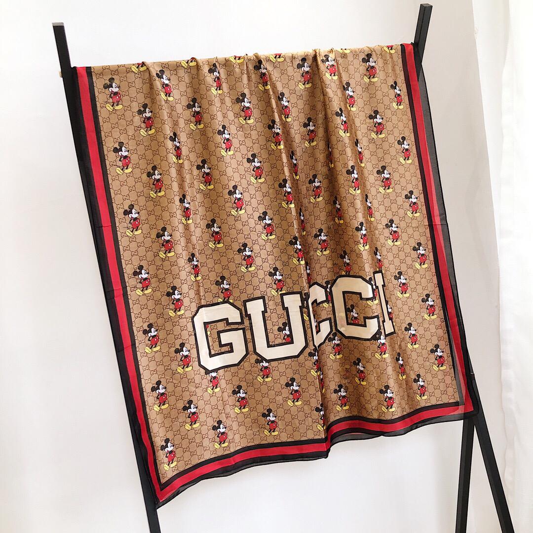 TOP GUCCI x Mickey Mouse Big Scarf 70CM X 190CM