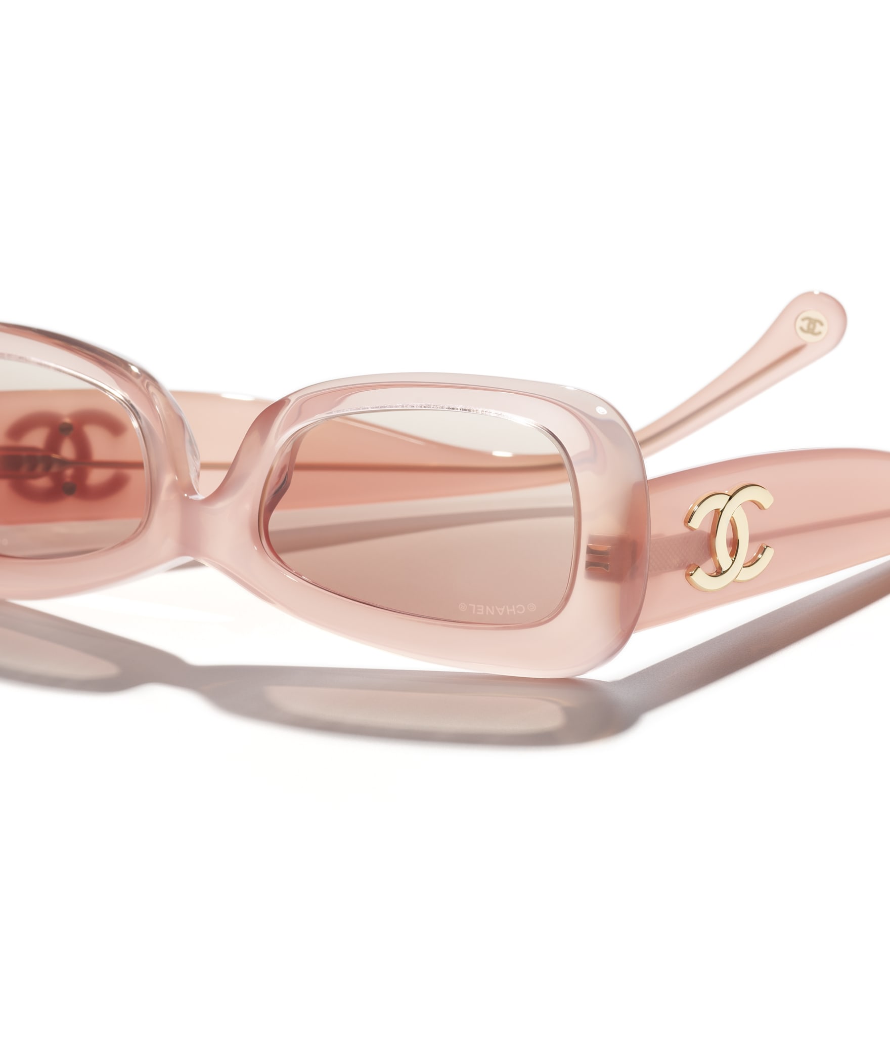 CHANEL Butterfly Sunglasses A71751X08101S