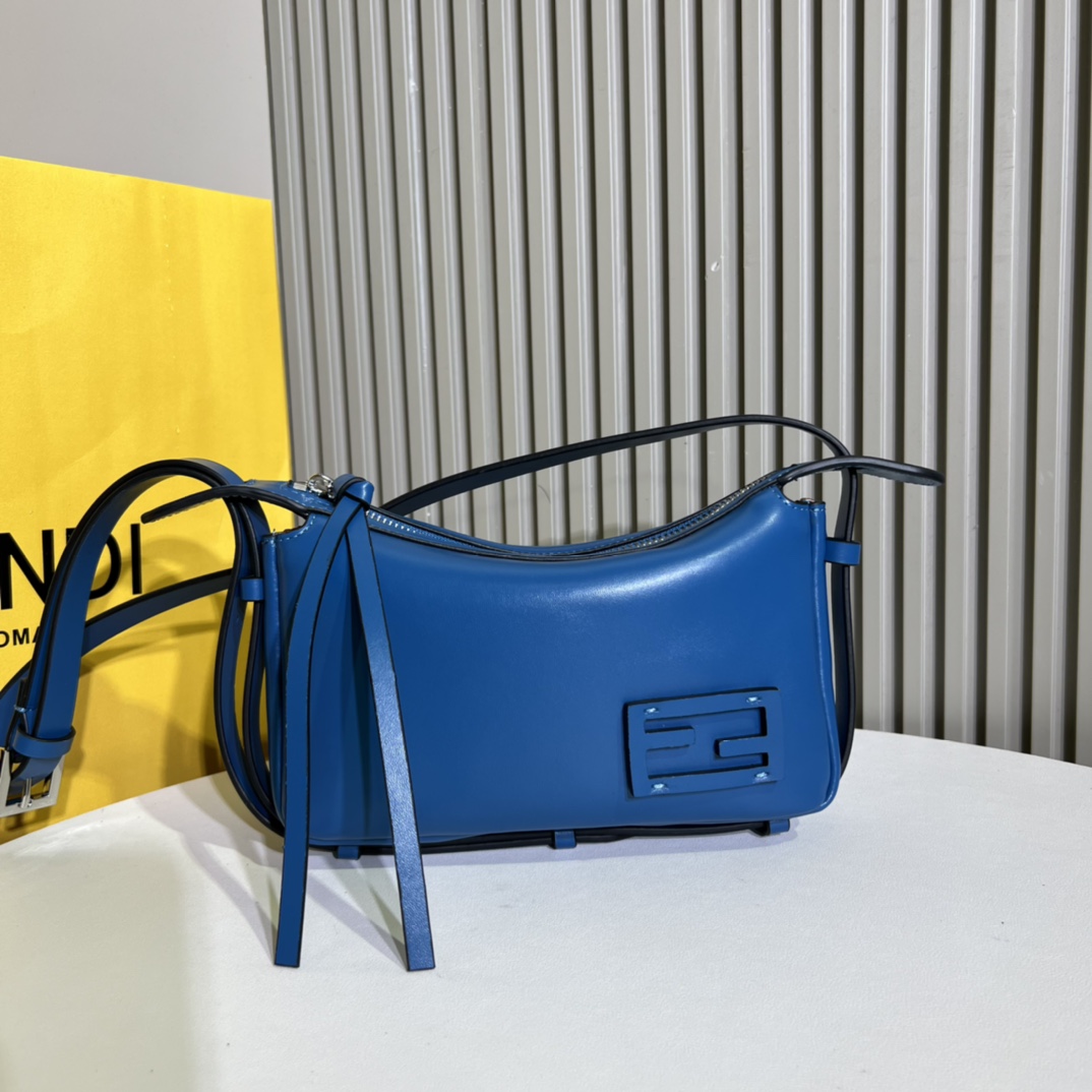 TOP FENDI Simply Fendi  Shoulder Bag 34.5/20/4.5cm -Blue