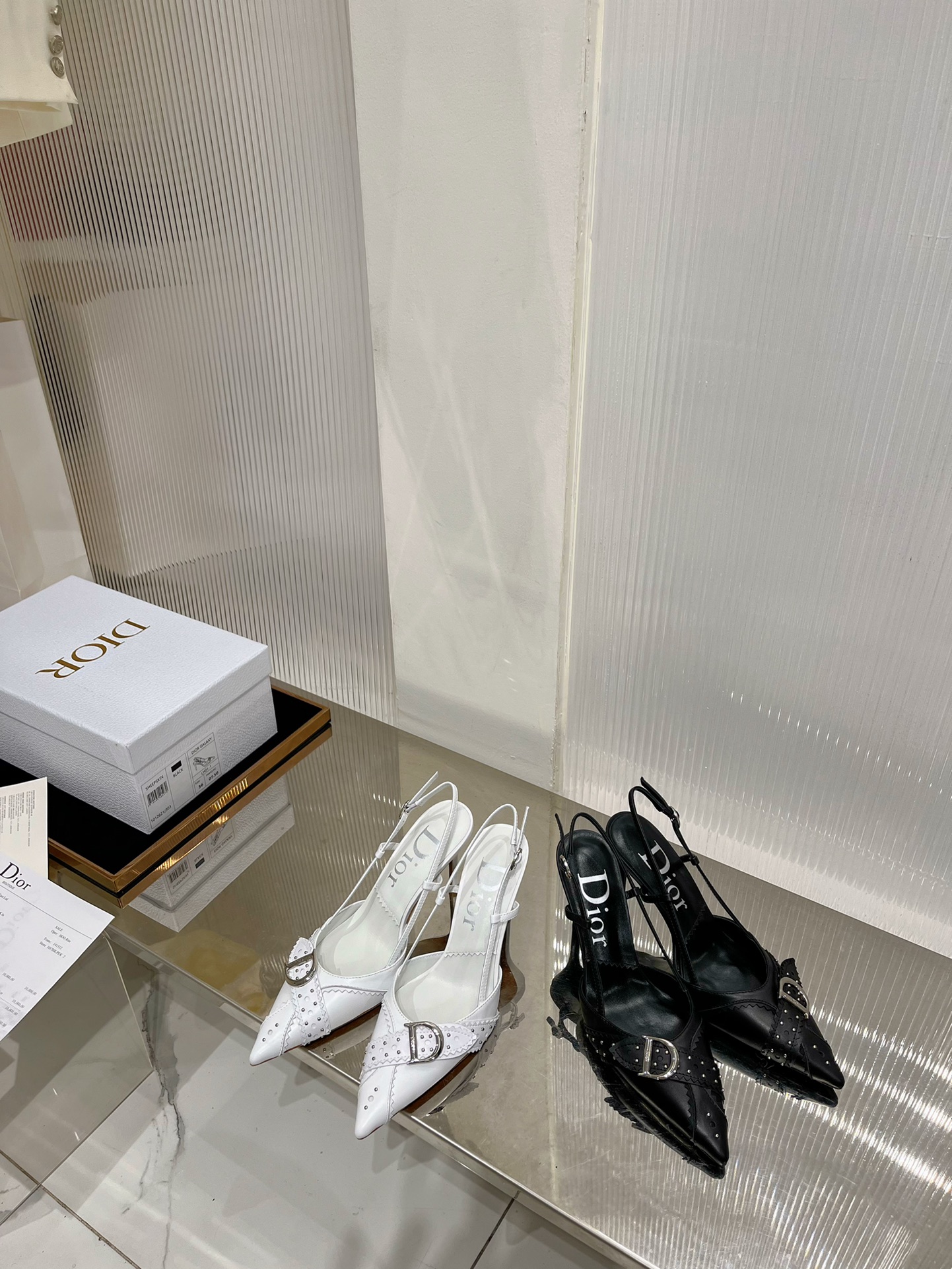 TOP Christian Dior Cowhide High Heels - Black/White