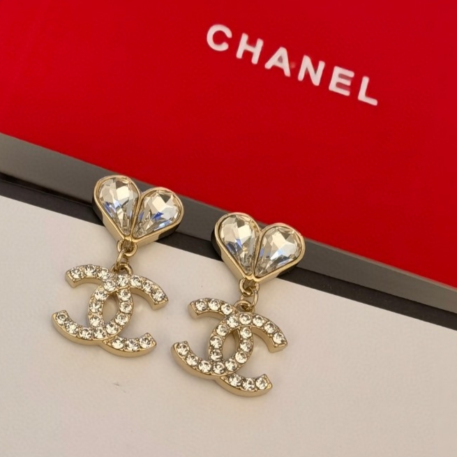 TOP CHANEL Double C and Heart Earrings