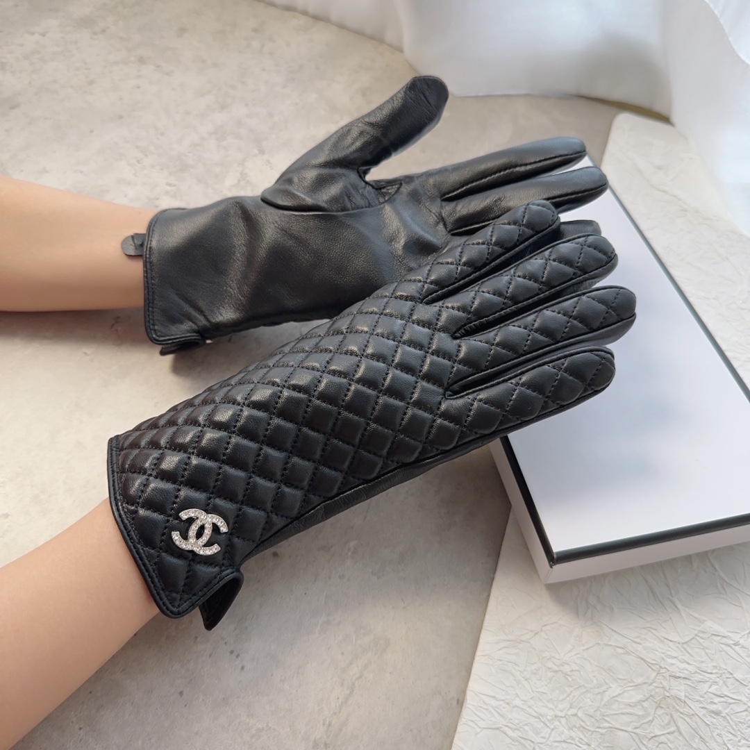 TOP CHANEL  New Women's Gloves First Grade Sheepskin - Black