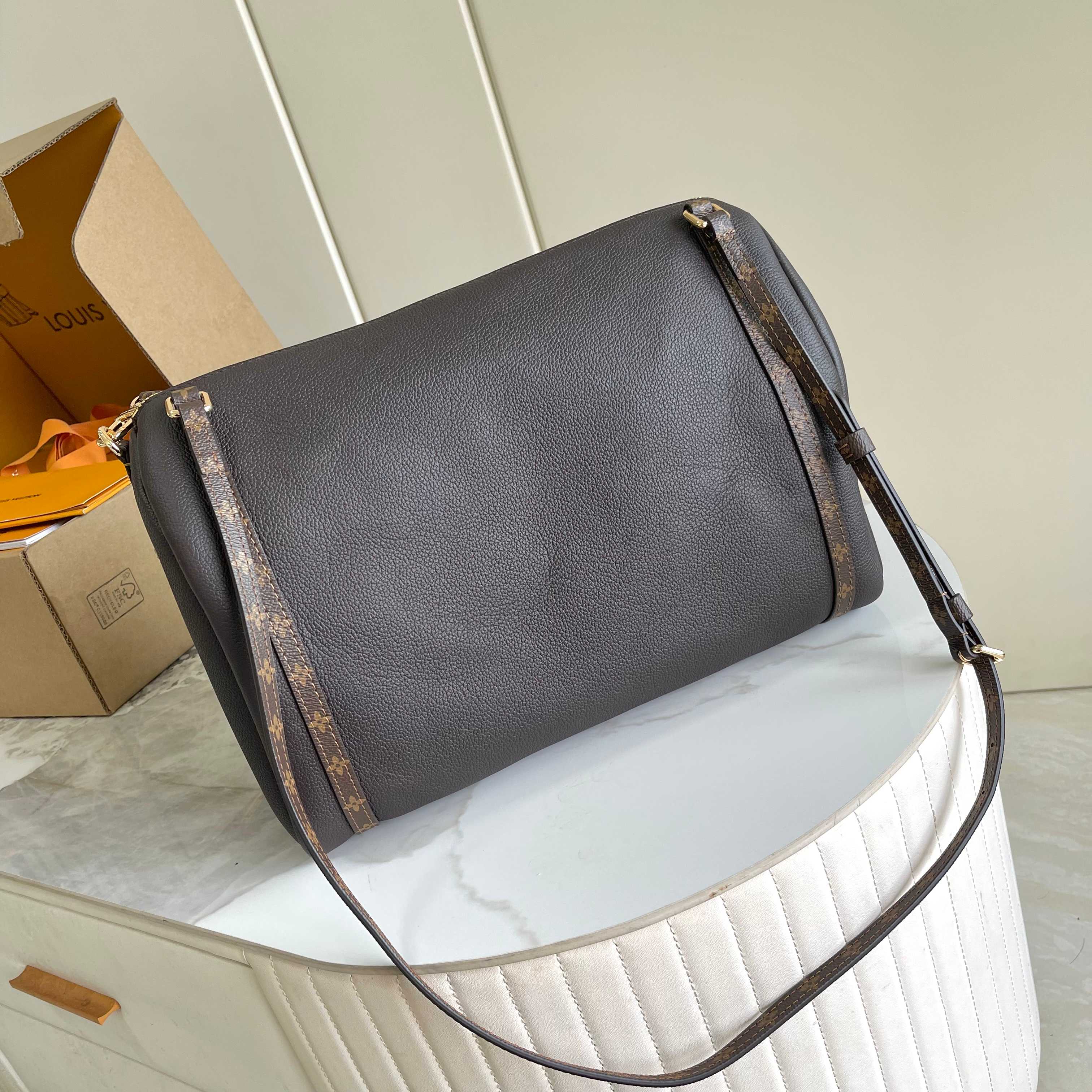 TOP Louis Vuitton LV Express Bag 24x18.5x36 cm - Dark Brown