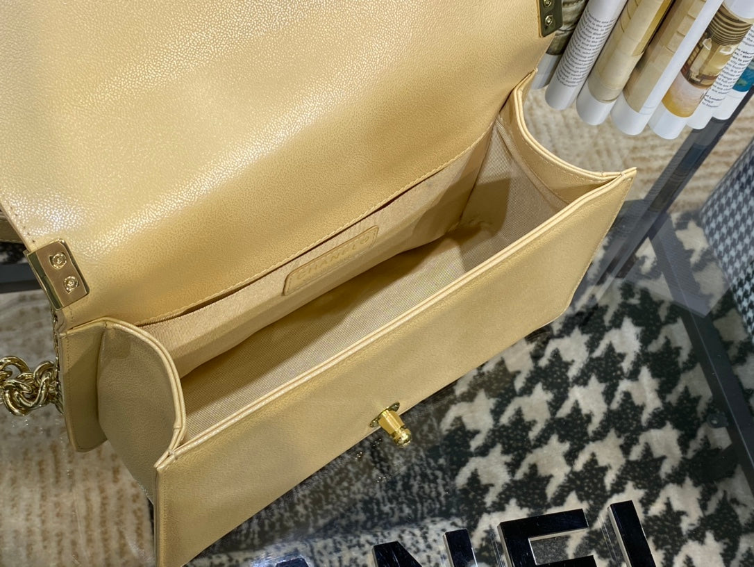 TOP CHANEL Le Boy Bag Caviar Skin Medium 25cm - Beige