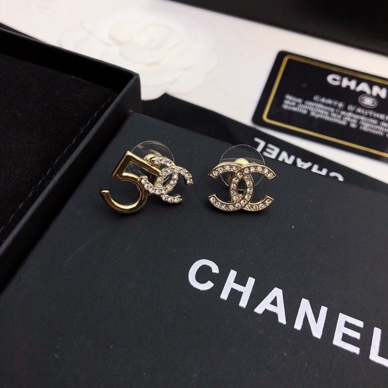 TOP CHANEL Double C Number 5 Irregular Stud Earrings