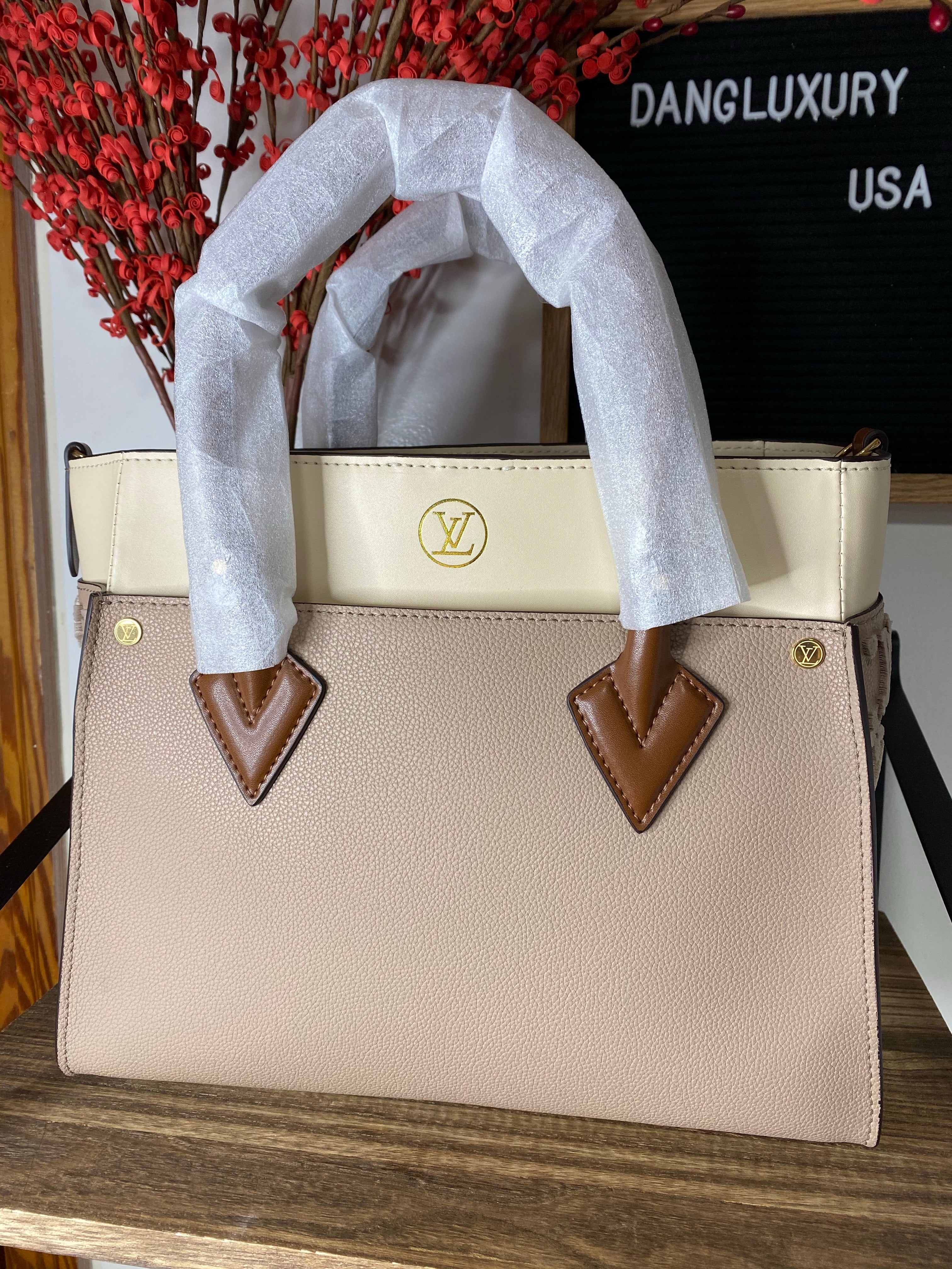 TOP Louis Vuitton LV  On My Side Tote Monogram Tuffetage Bag 30.5*24.5*14 cm-Beige