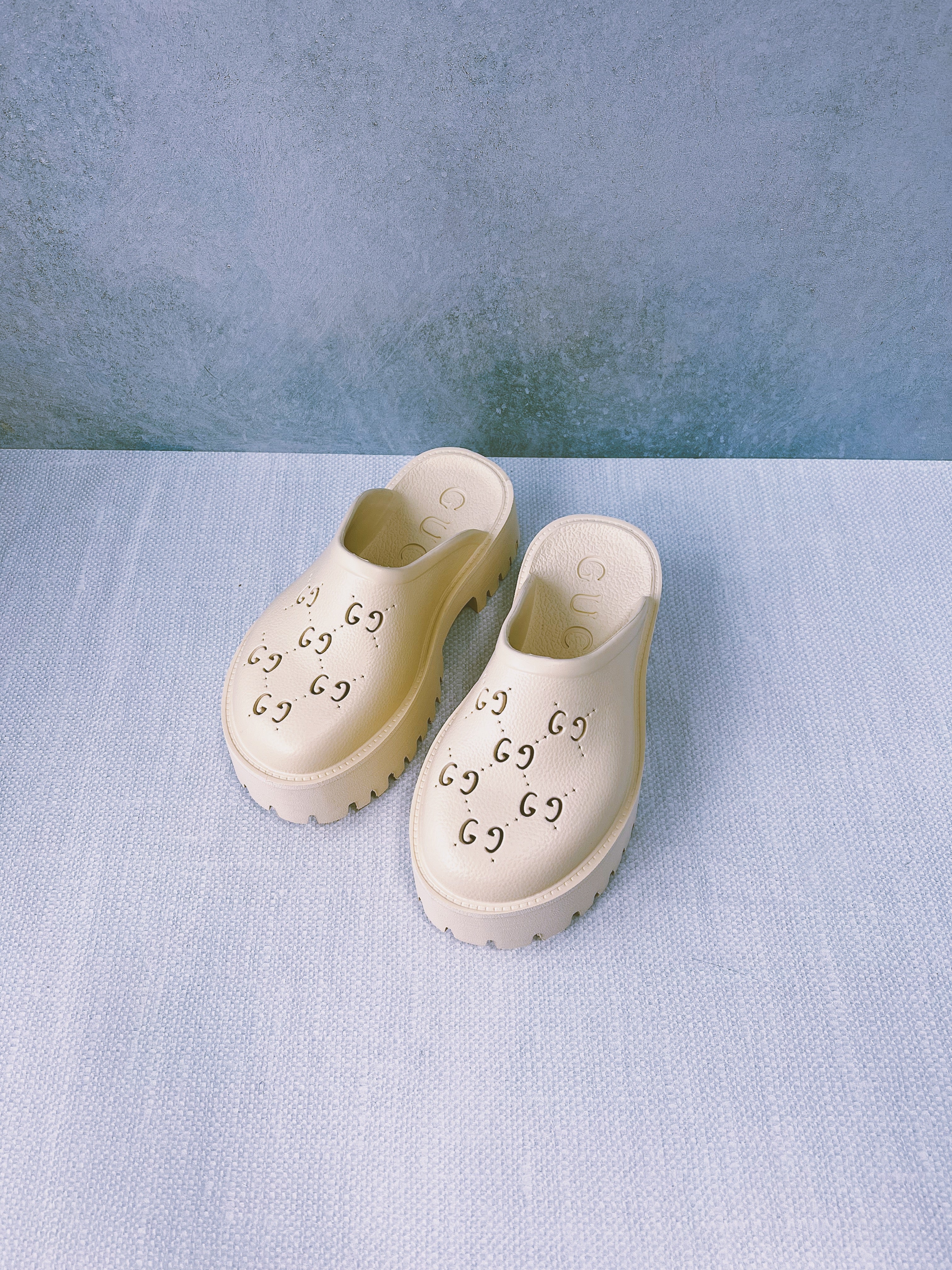 TOP GUCCI Perforated Platform Mules - Cream