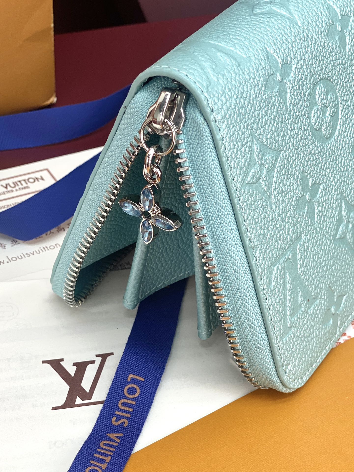 TOP Louis Vuitton LV Zip Wallet 19.5x10.5x2.5cm - Pearlescent Blue