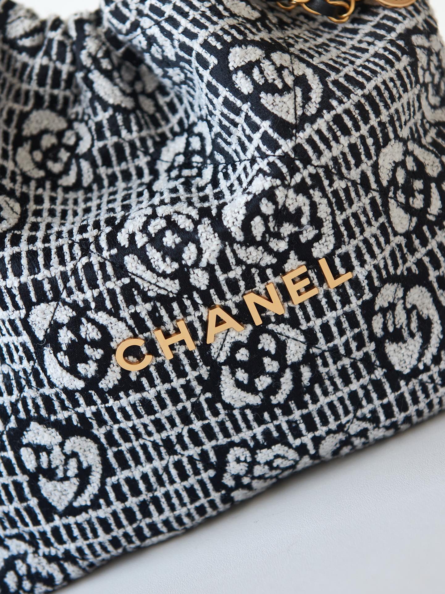 TOP CHANEL Camellia Sinensis 22 Bags 39×42×8cm - GHW