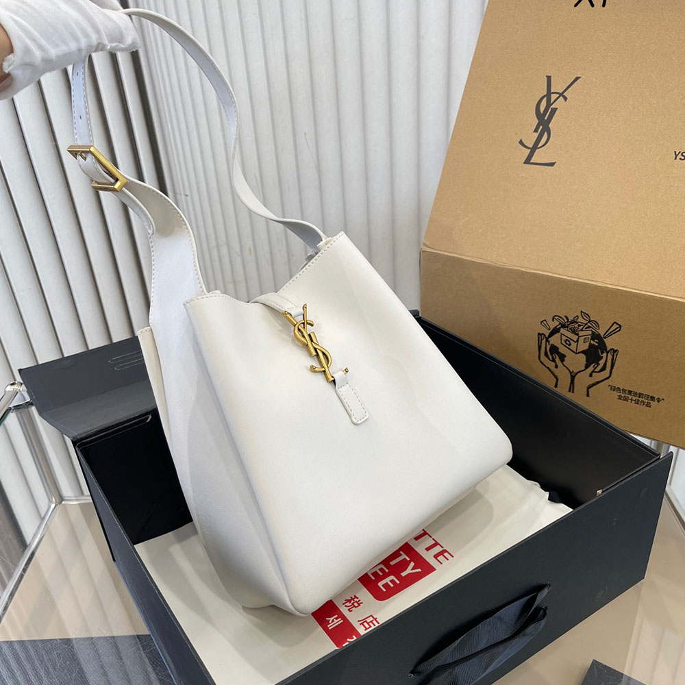 SAINT LAURENT YSL Le 5 à 7 monogram-plaque shoulder bag(Replica)