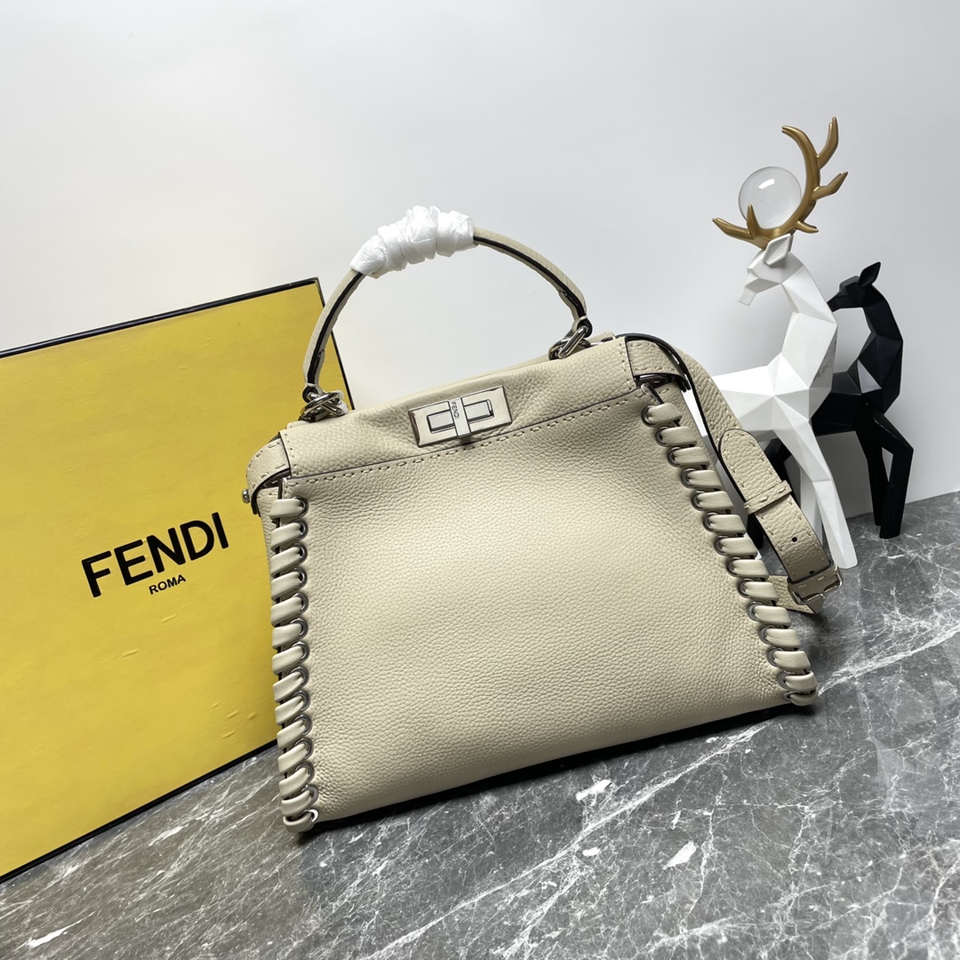 TOP FENDI Calfskin Peekaboo ISeeU Medium 33-12-16cm - SHW