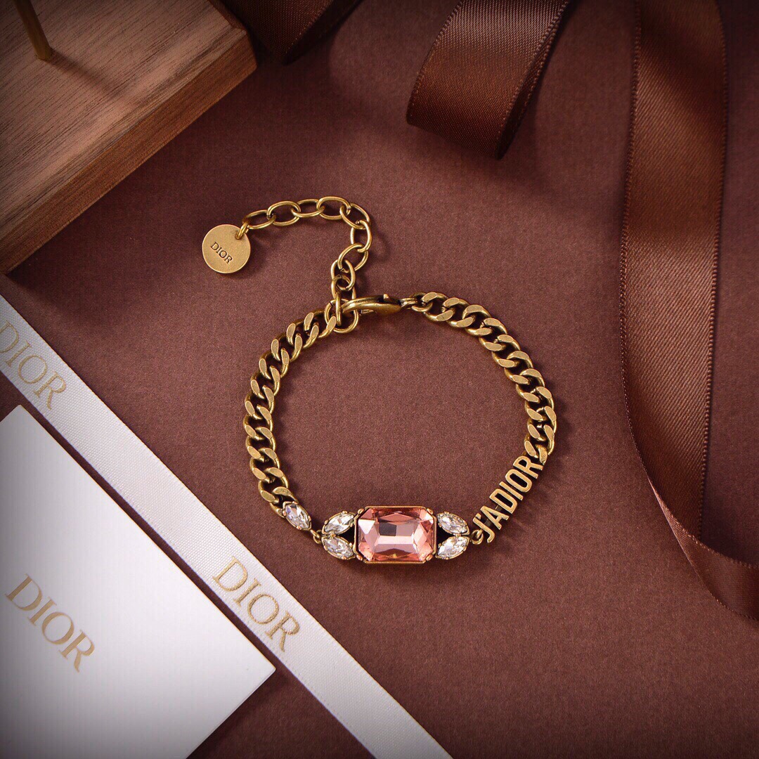 TOP Christian Dior Metal Pink Crystal Bracelet - Gold