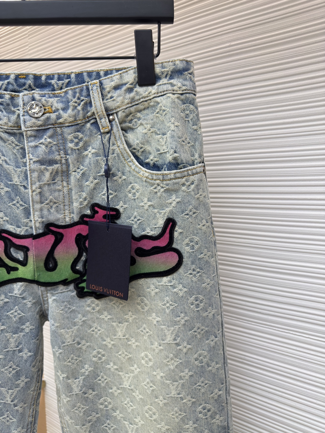 LOUIS VUITTON 火焰涂鸦贴布提花牛仔裤