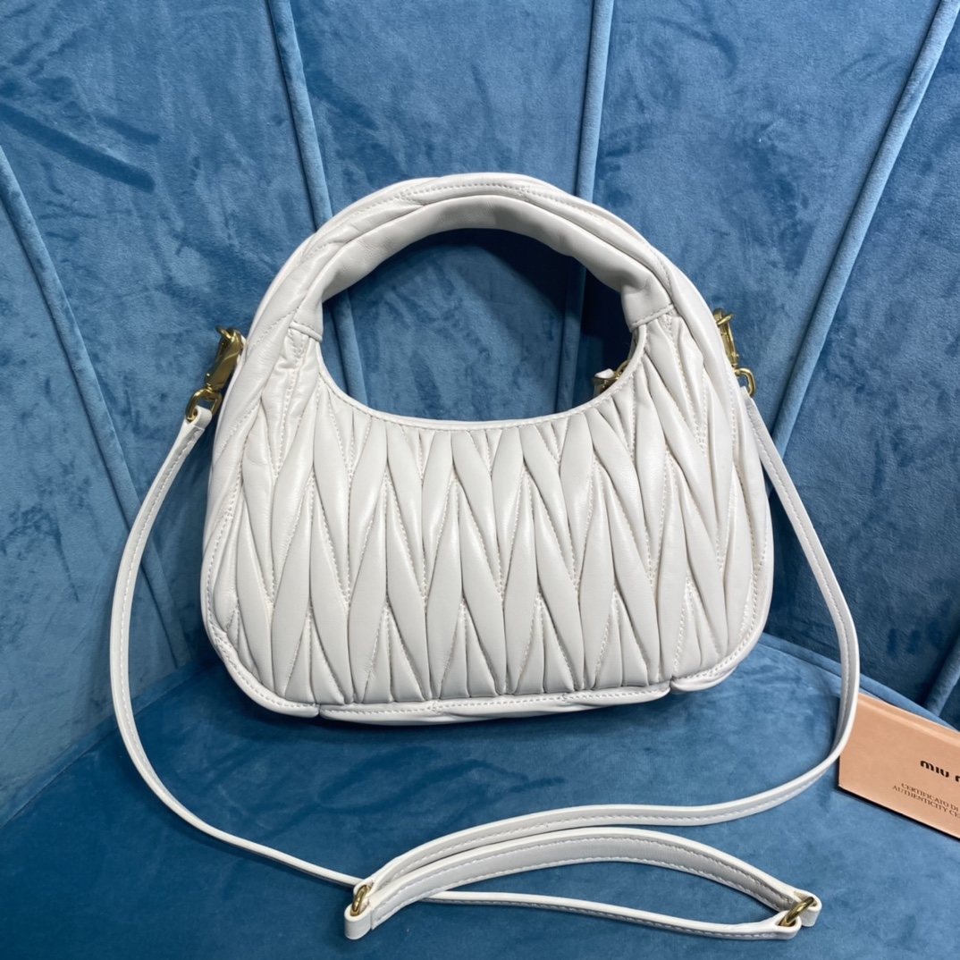 TOP Miu Miu Lambskin Miu Wander Bag 23 x 13 x 7 cm - 14 Color
