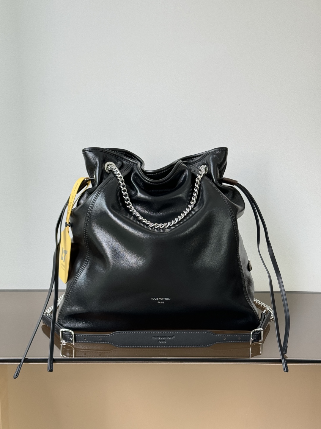 TOP Louis Vuitton LV OFF DUTY VIBE Bag 33✖️24✖️11.5cm - Black